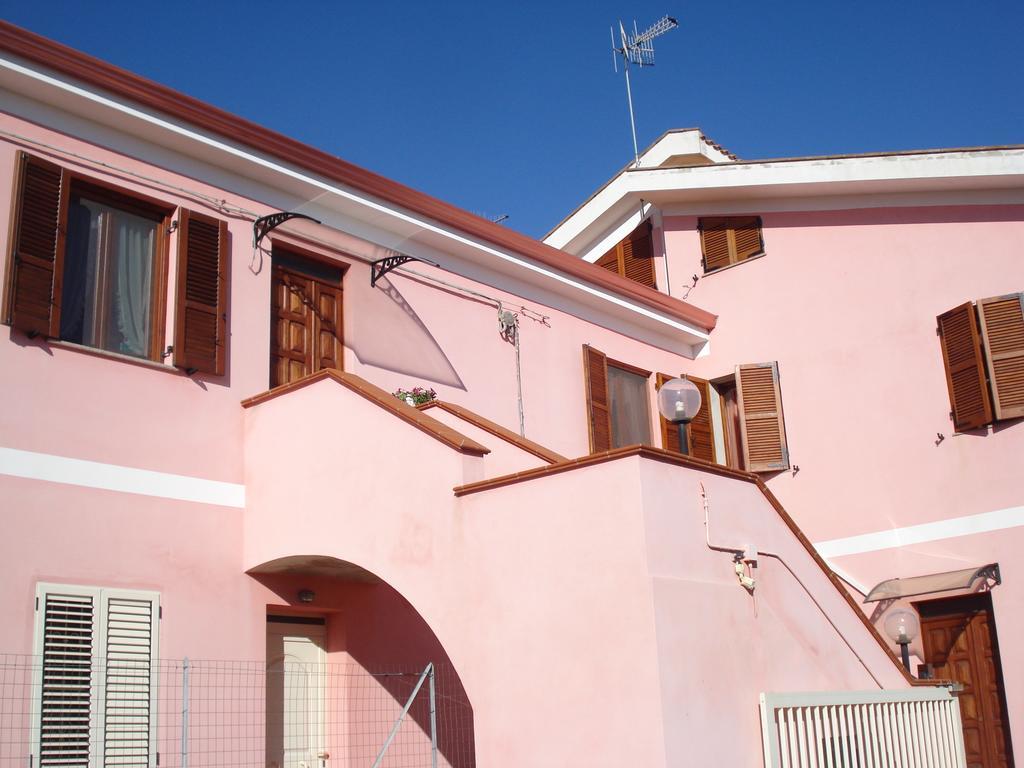 Bed and Breakfast L'Aurora Viola Carbonia Exterior foto