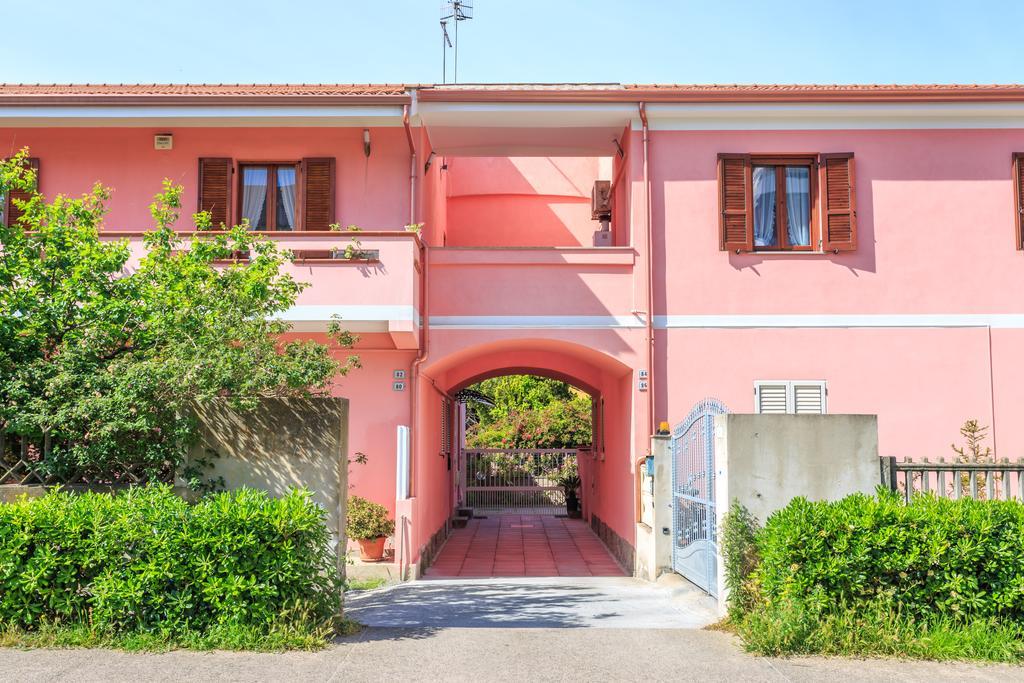 Bed and Breakfast L'Aurora Viola Carbonia Exterior foto