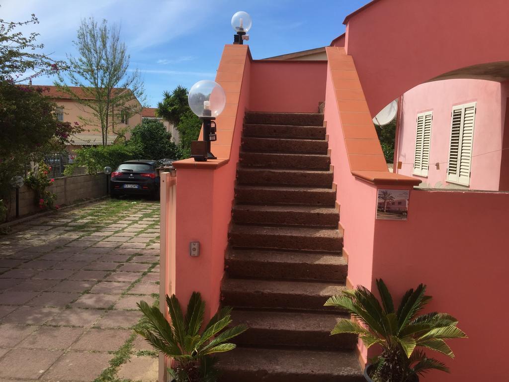 Bed and Breakfast L'Aurora Viola Carbonia Exterior foto